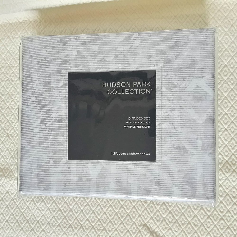 Hudson Park Diffused Geo Queen Duvet Cover